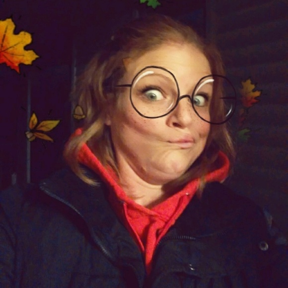 Meet your Posher, Alexandria - Picture 1 of 1